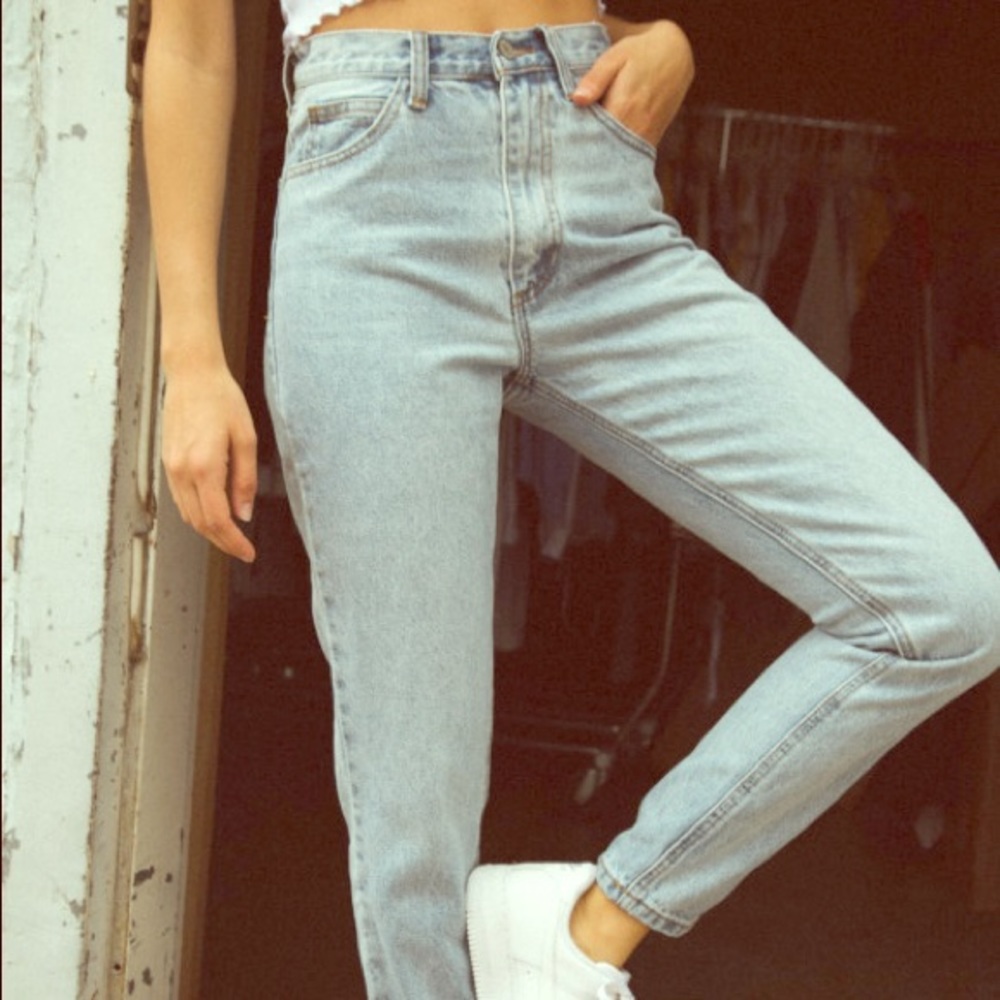 Brandy Melville Jane light jeans (only worn once)